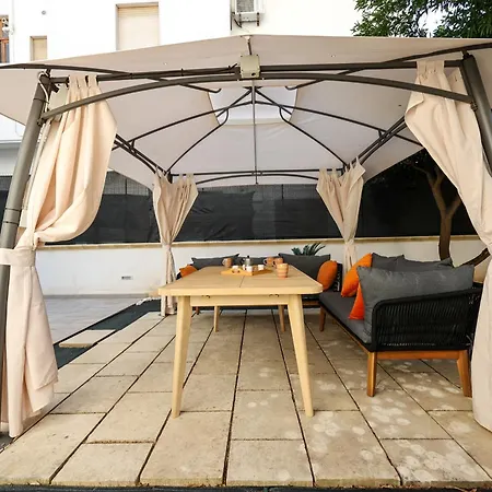 Goodstay Dimora Orsini Ducas * Лечче