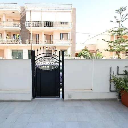 Goodstay Dimora Orsini Ducas Apartment *